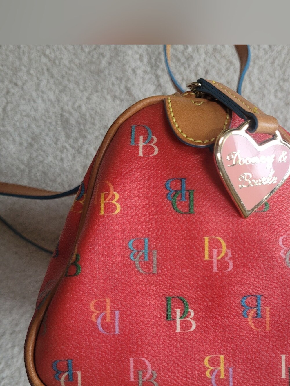 *Rare* Y2K Dooney & Bourke Barrel Shoulder Bag Rainbow Monogram Vachetta Leather - Picture 6 of 11